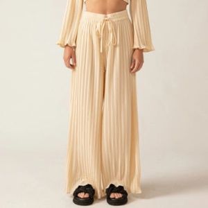 Rue Stiic Jaimie Bell Pants (NWT)